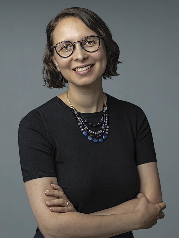 Faculty profile photo of Yelena  Dondik