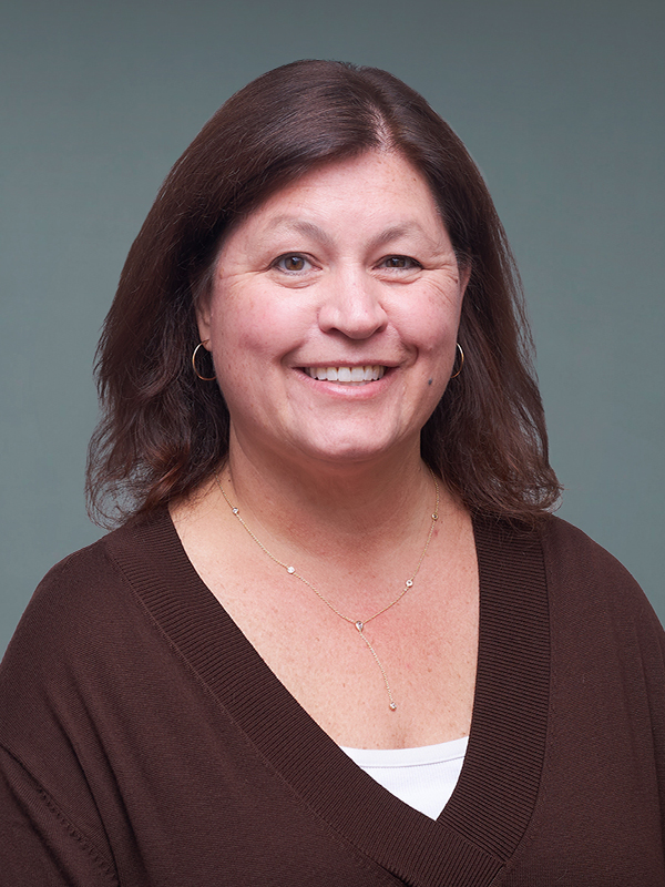 Faculty profile photo of Jennifer T. Hanauer
