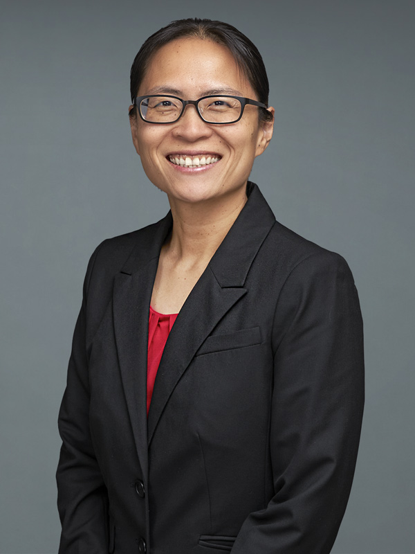 Faculty profile photo of Lili  Lee