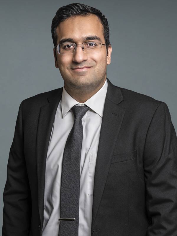 Faculty profile photo of Rishi  Mamtani