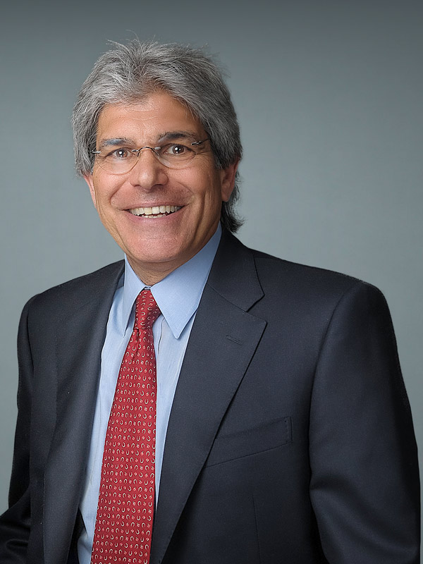 Faculty profile photo of Robert L. Mucciolo