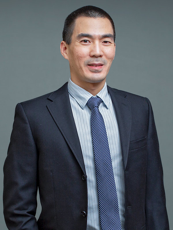 Faculty profile photo of Stephen  Yang