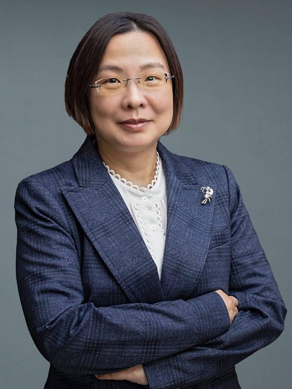 Faculty profile photo of Chaohui L. Zhao